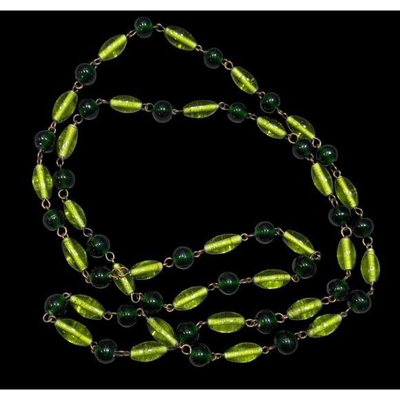 Vintage Cottagecore Green Glass Beaded Necklace - Picture 1 of 5